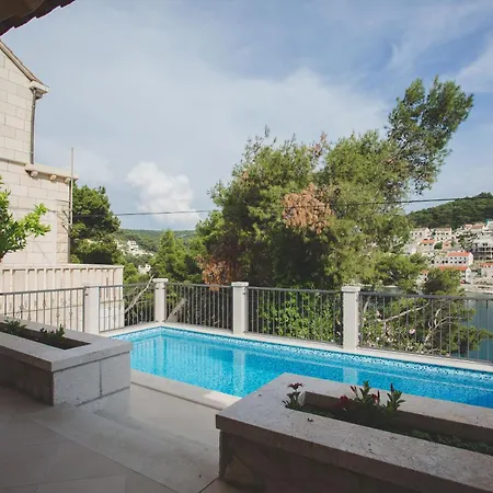And With A Swimming Pool Pucisca, Brac - 5637 게스트하우스 푸치스차